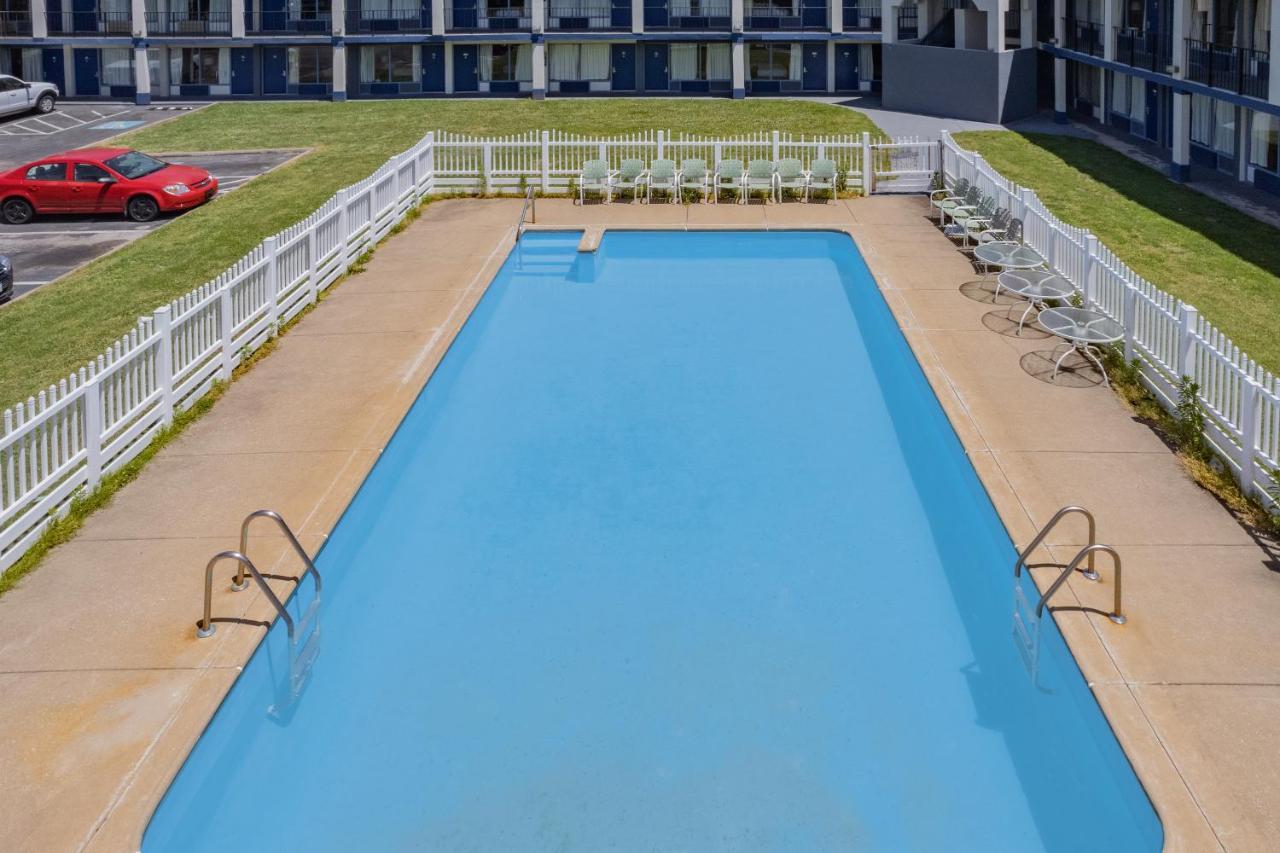 Rodeway Inn Owensboro Exteriér fotografie