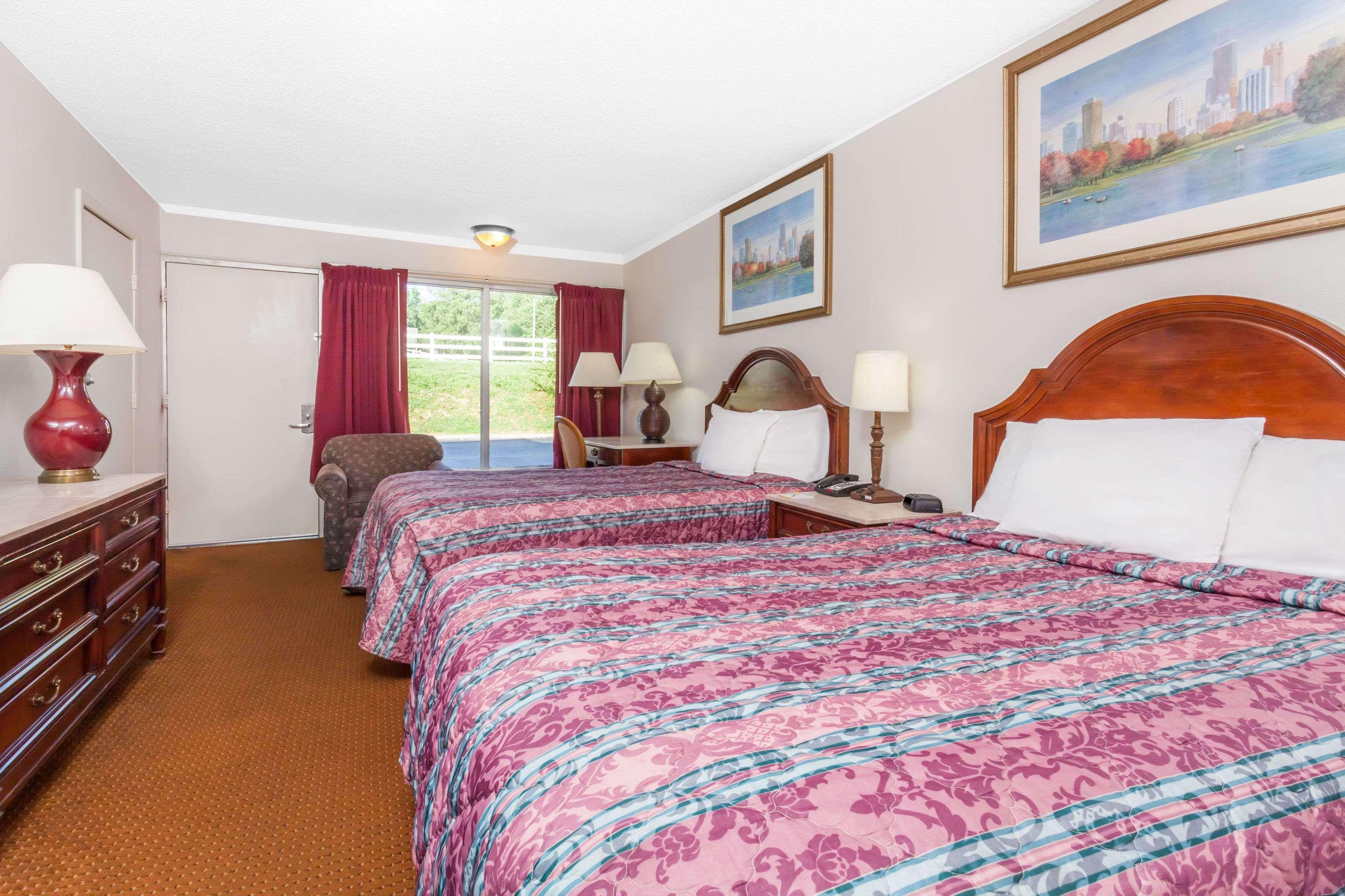 Rodeway Inn Owensboro Exteriér fotografie
