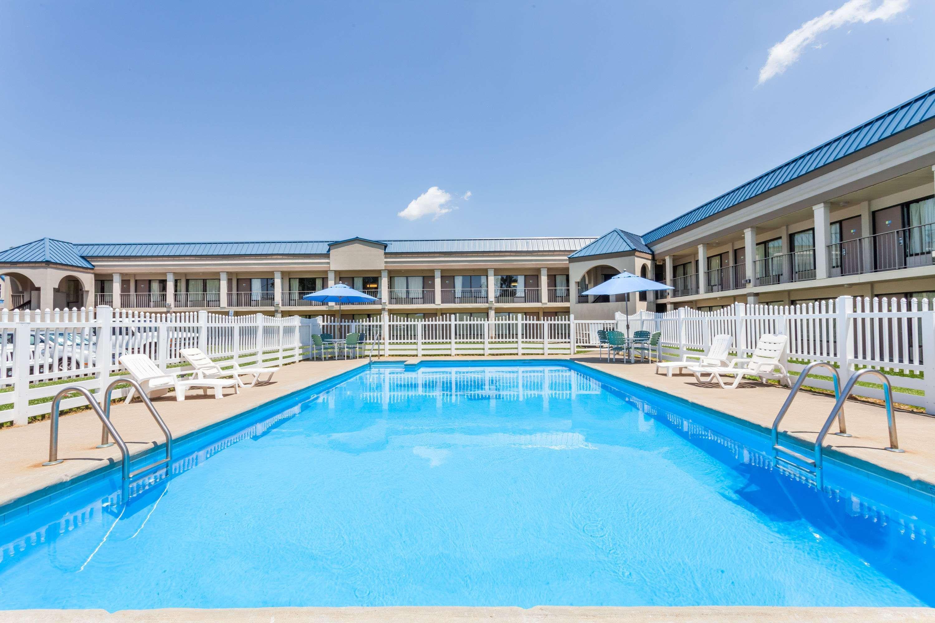 Rodeway Inn Owensboro Exteriér fotografie